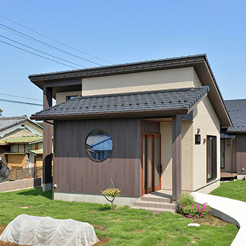 コの字につながる平屋の住まい