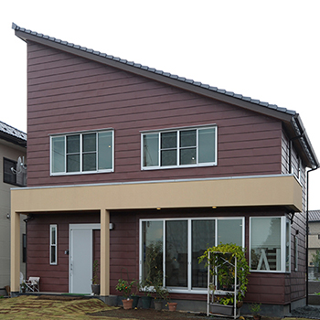 階段がはね出す住まい