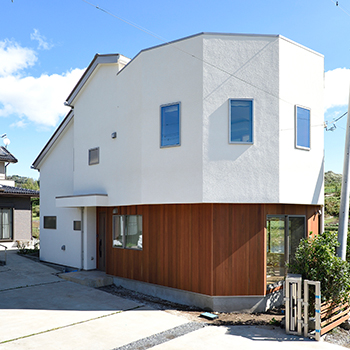 大鷲町の家